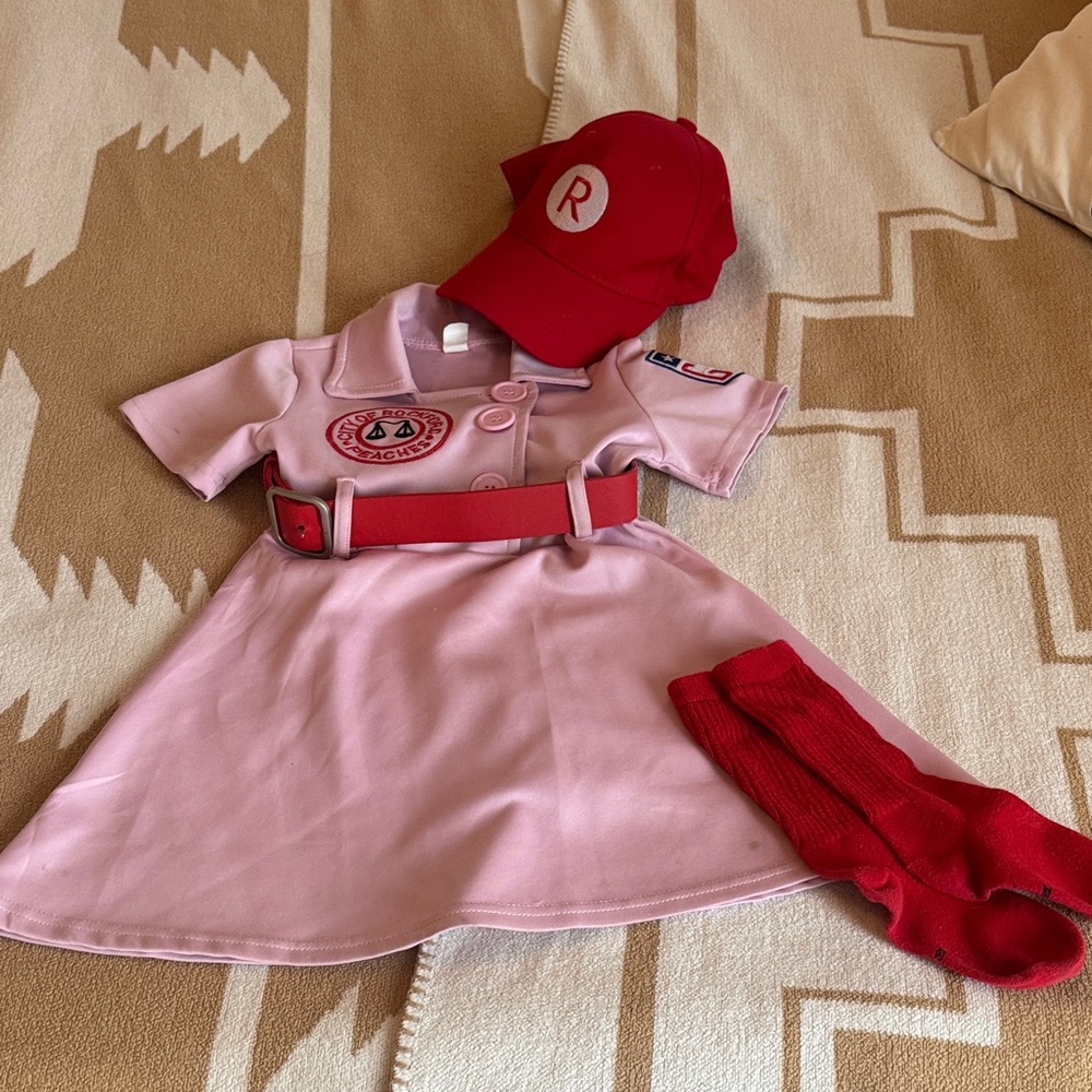 A League of Their Own costume